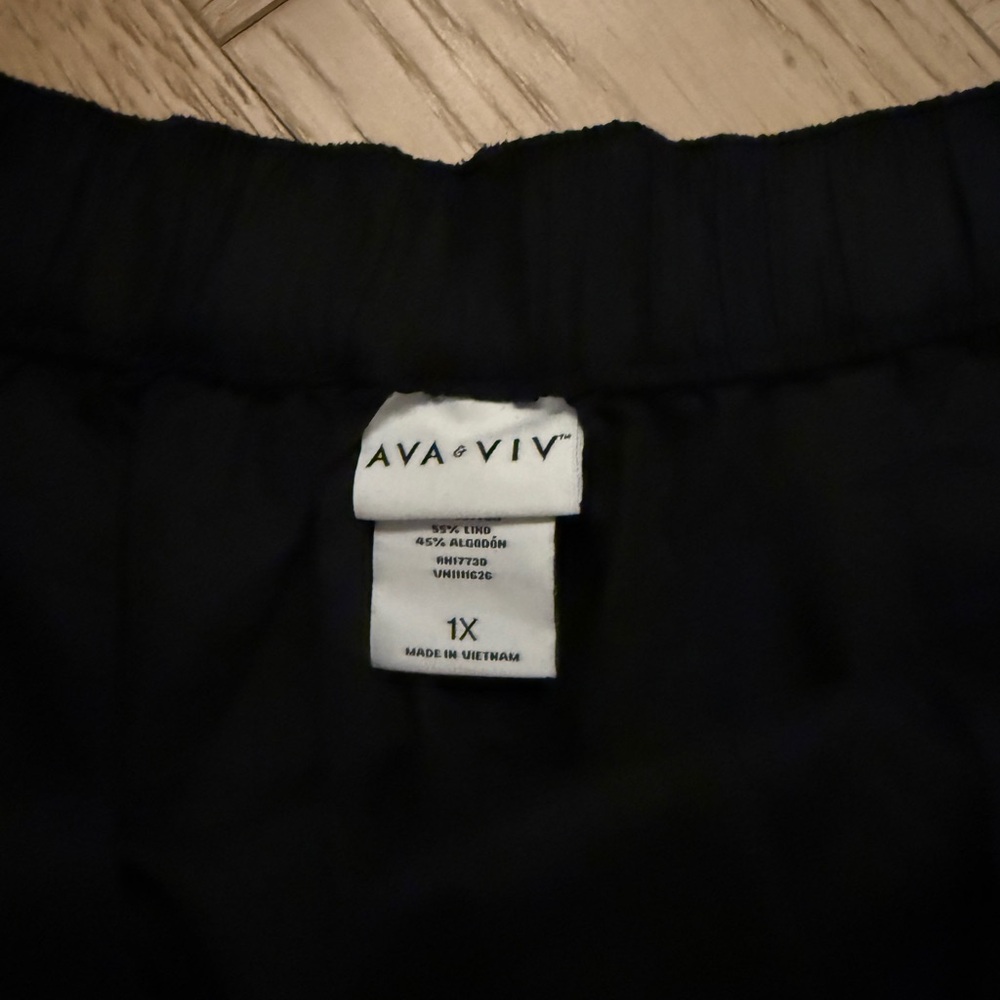 Ava & Viv NWT pull on Linen Black Shorts 1x - Picture 4 of 5